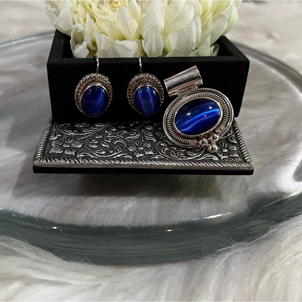 Vintage Mexican Taxco 925 Sterling Silver Cabochon Cut Cats Eye Pendant Earrings - Picture 2 of 15